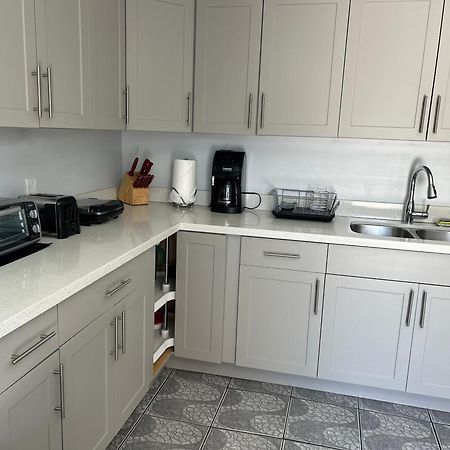 Main House 3 Bed 2 Bath & Guest House 1 Bed 1 Bath Miami Bagian luar foto