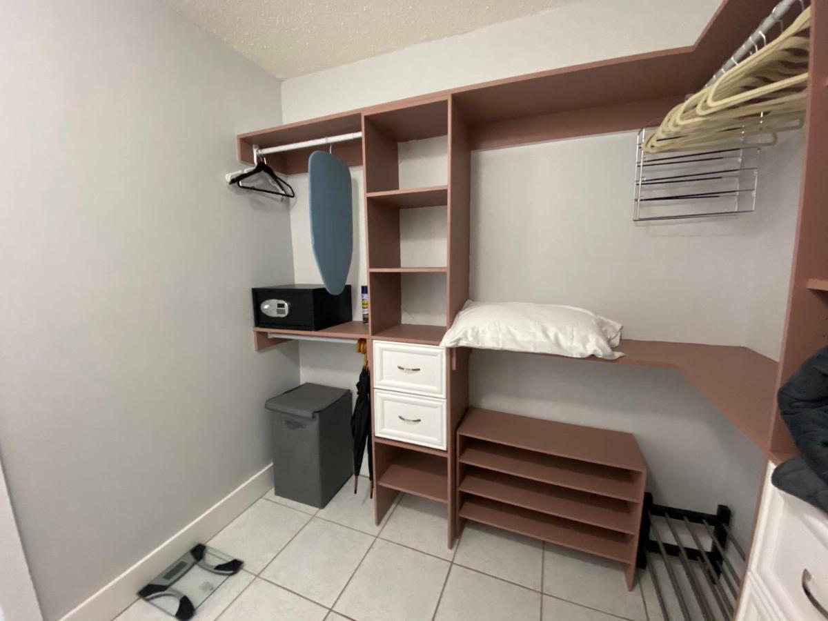 Main House 3 Bed 2 Bath & Guest House 1 Bed 1 Bath Miami Bagian luar foto