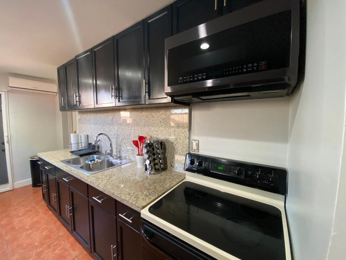 Main House 3 Bed 2 Bath & Guest House 1 Bed 1 Bath Miami Bagian luar foto