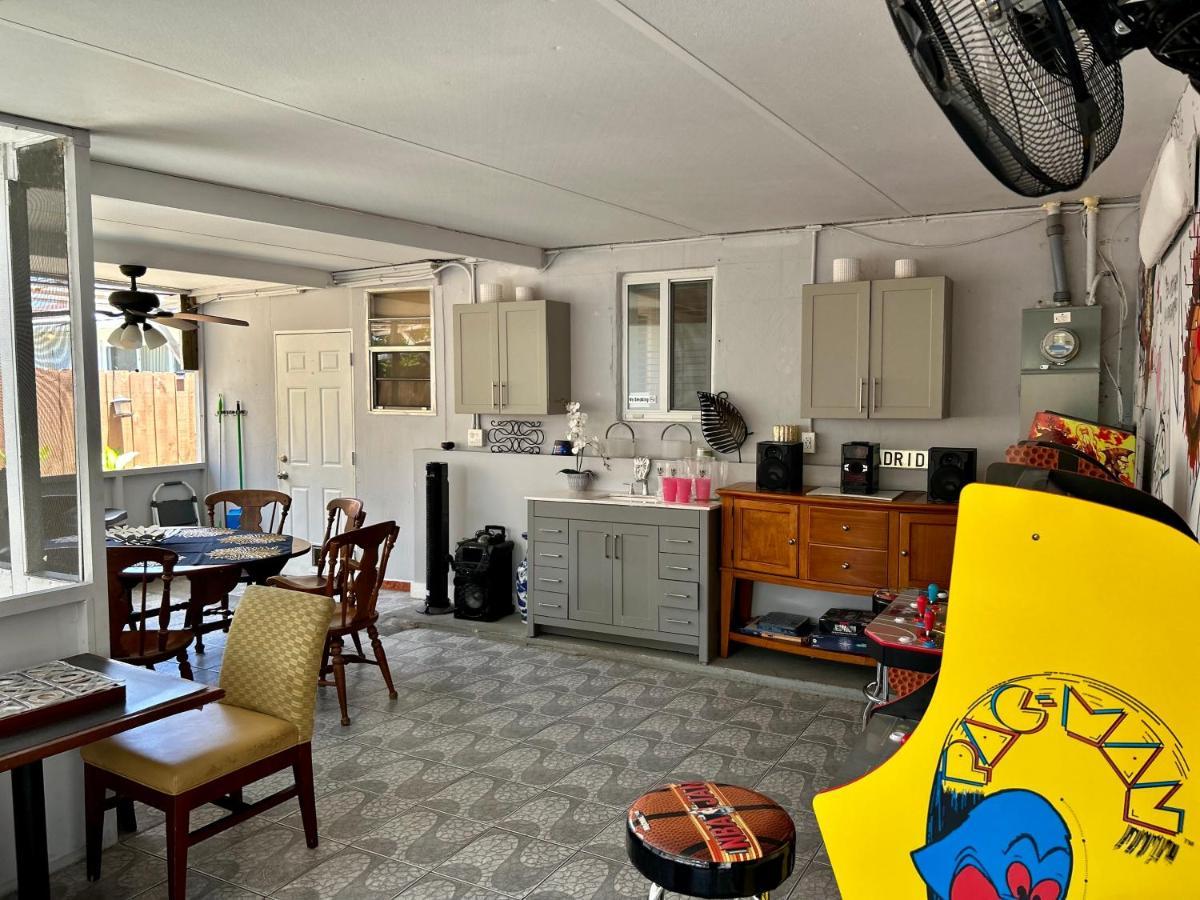 Main House 3 Bed 2 Bath & Guest House 1 Bed 1 Bath Miami Bagian luar foto