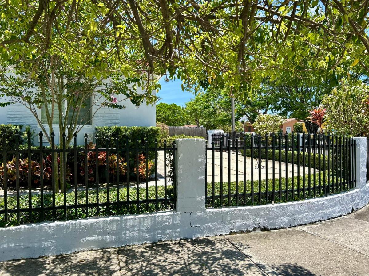 Main House 3 Bed 2 Bath & Guest House 1 Bed 1 Bath Miami Bagian luar foto