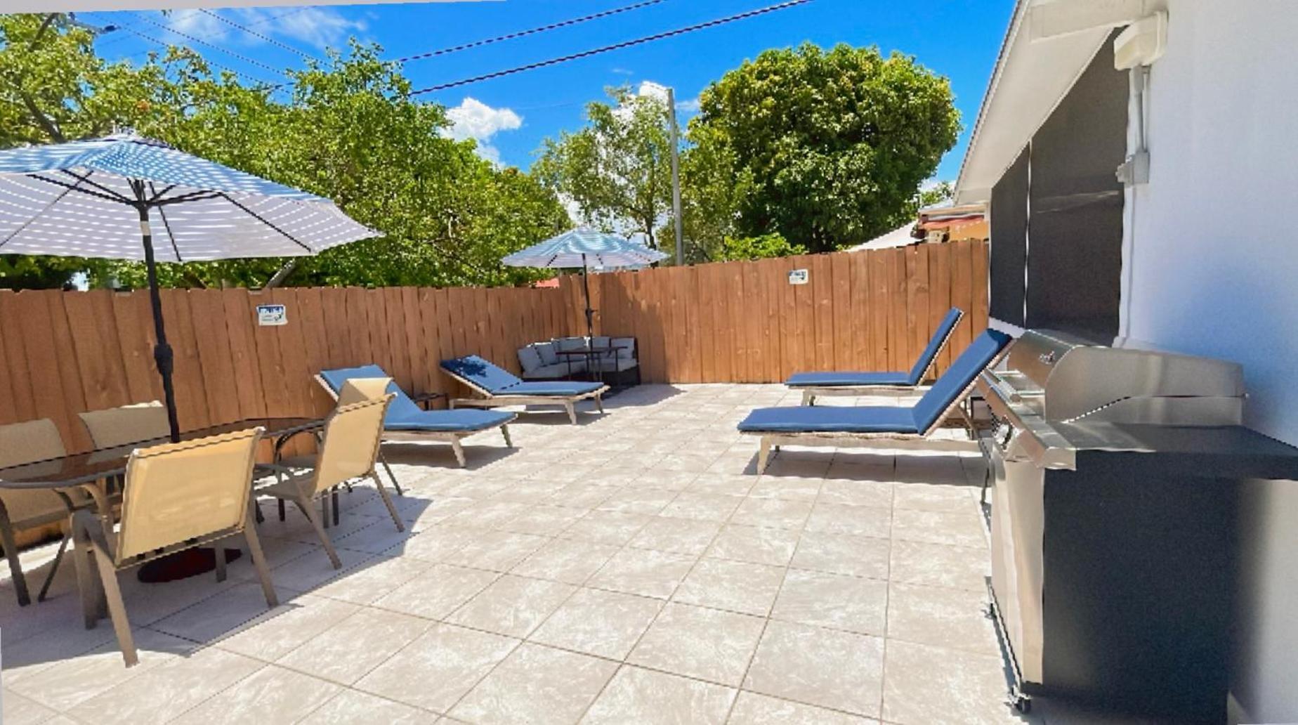 Main House 3 Bed 2 Bath & Guest House 1 Bed 1 Bath Miami Bagian luar foto
